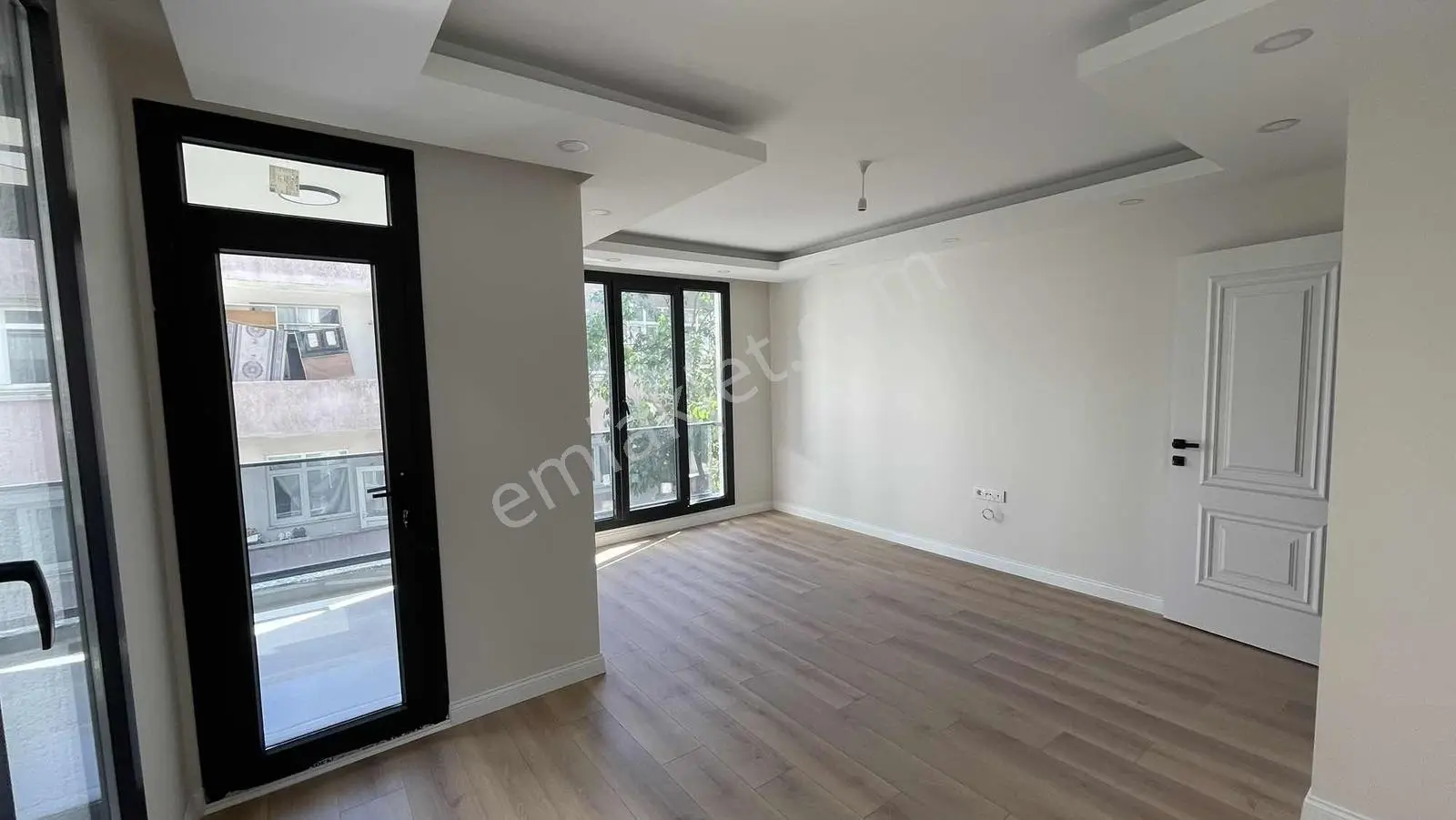 Satılık Avcılar Merkezde Ferah 2+1 Daire — fotoğraf 3