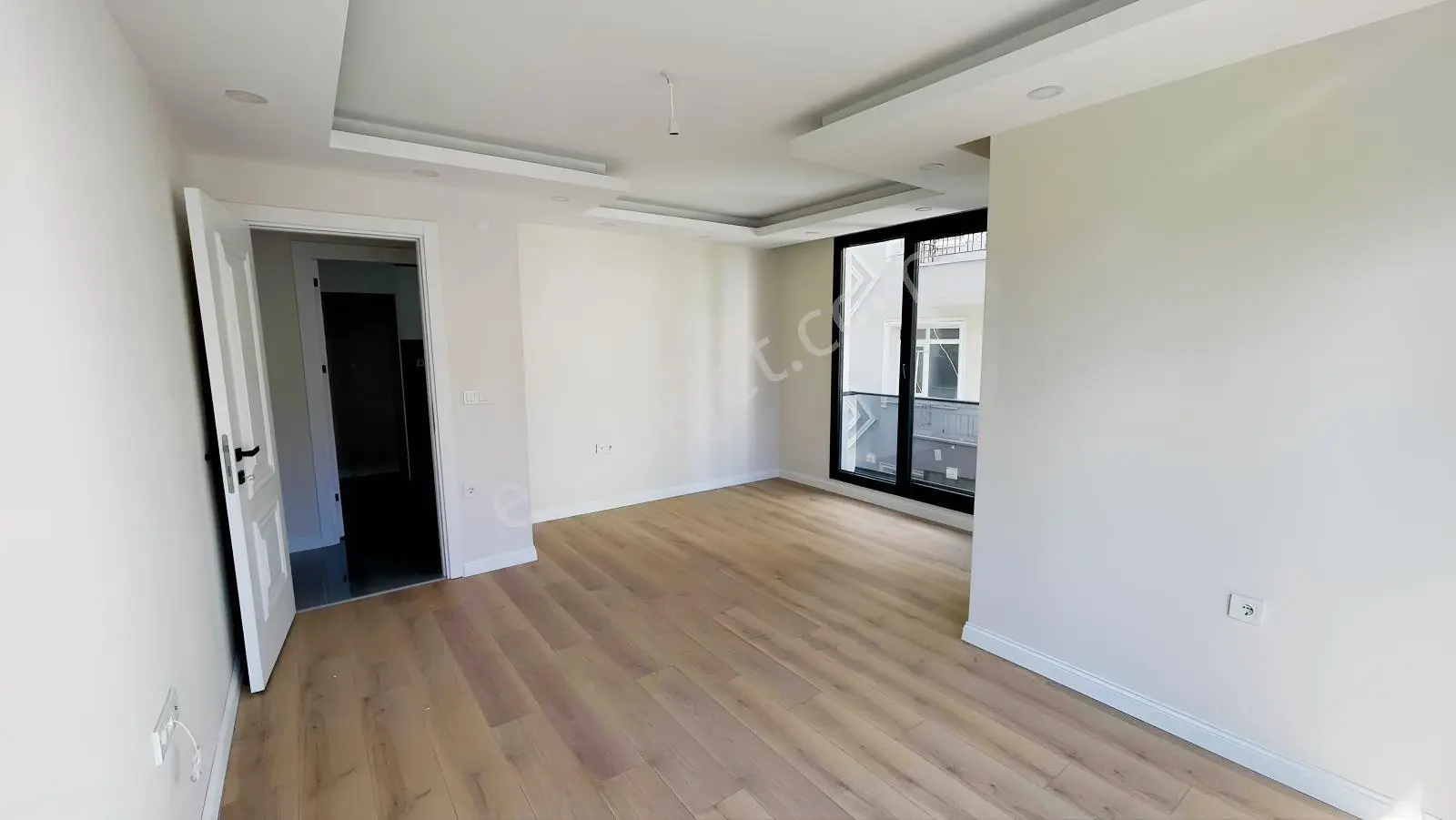 Satılık Avcılar Merkezde Ferah 2+1 Daire — fotoğraf 4