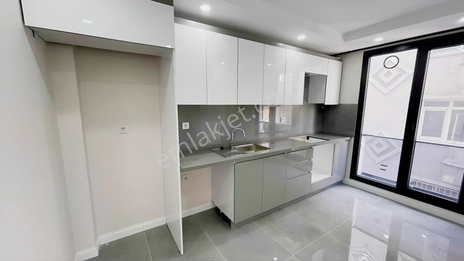 Satılık Avcılar Merkezde Ferah 2+1 Daire — fotoğraf 9
