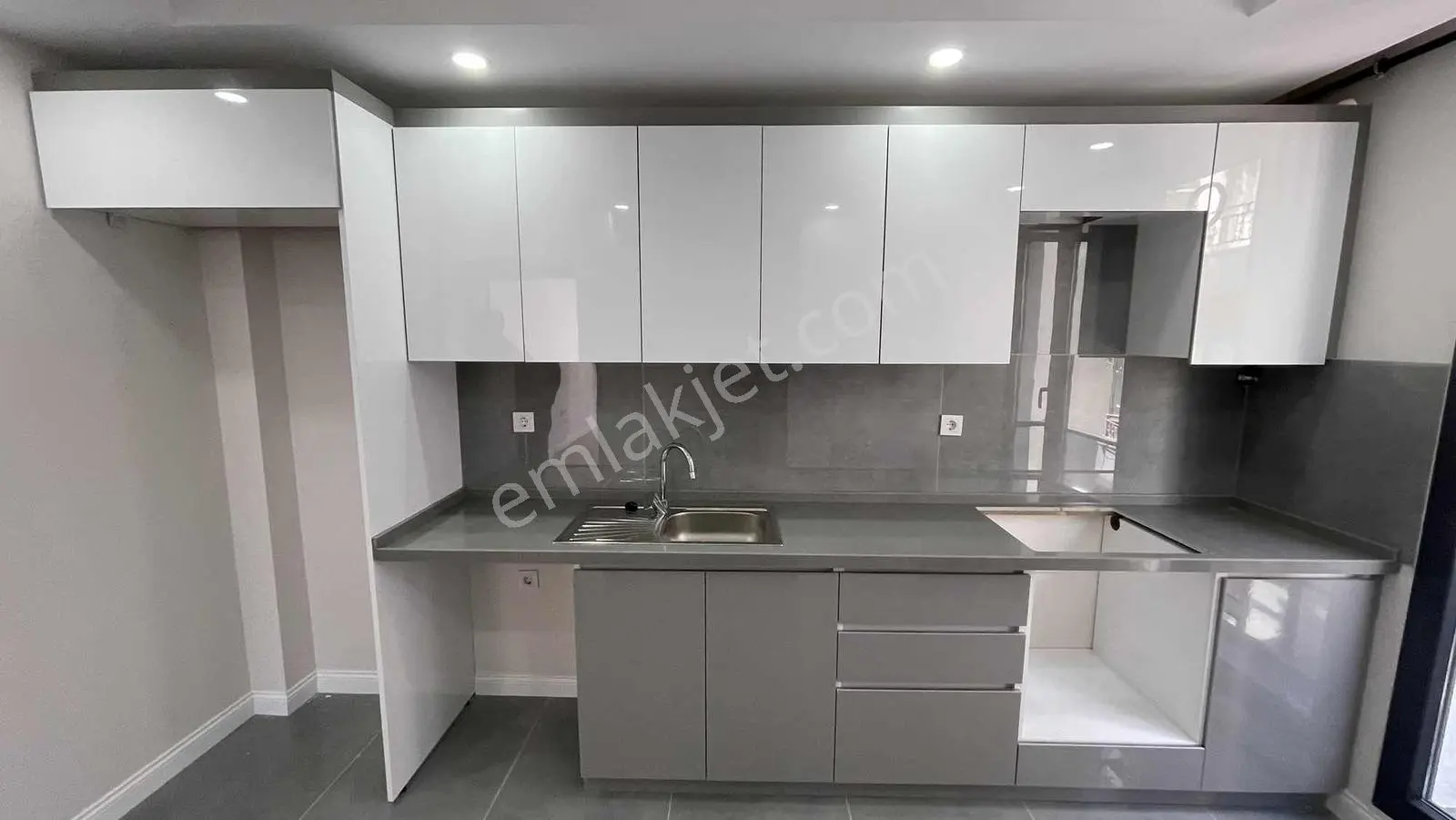 Satılık Avcılar Merkezde Ferah 2+1 Daire — fotoğraf 11