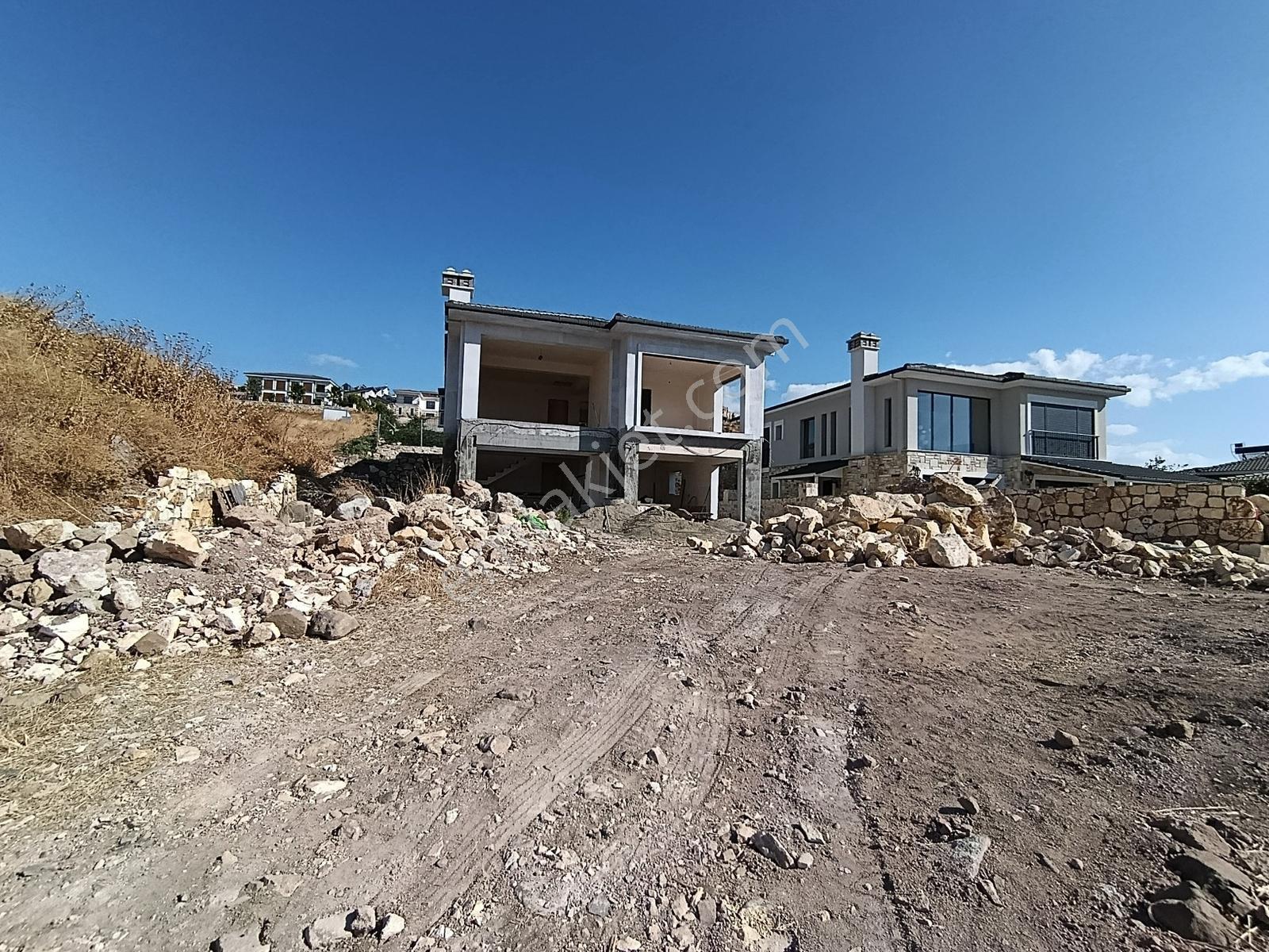 Foçaköyün En Değerli Bölgesinde 4+1 Havuzlu Villa Açıklamayı Oku — fotoğraf 4