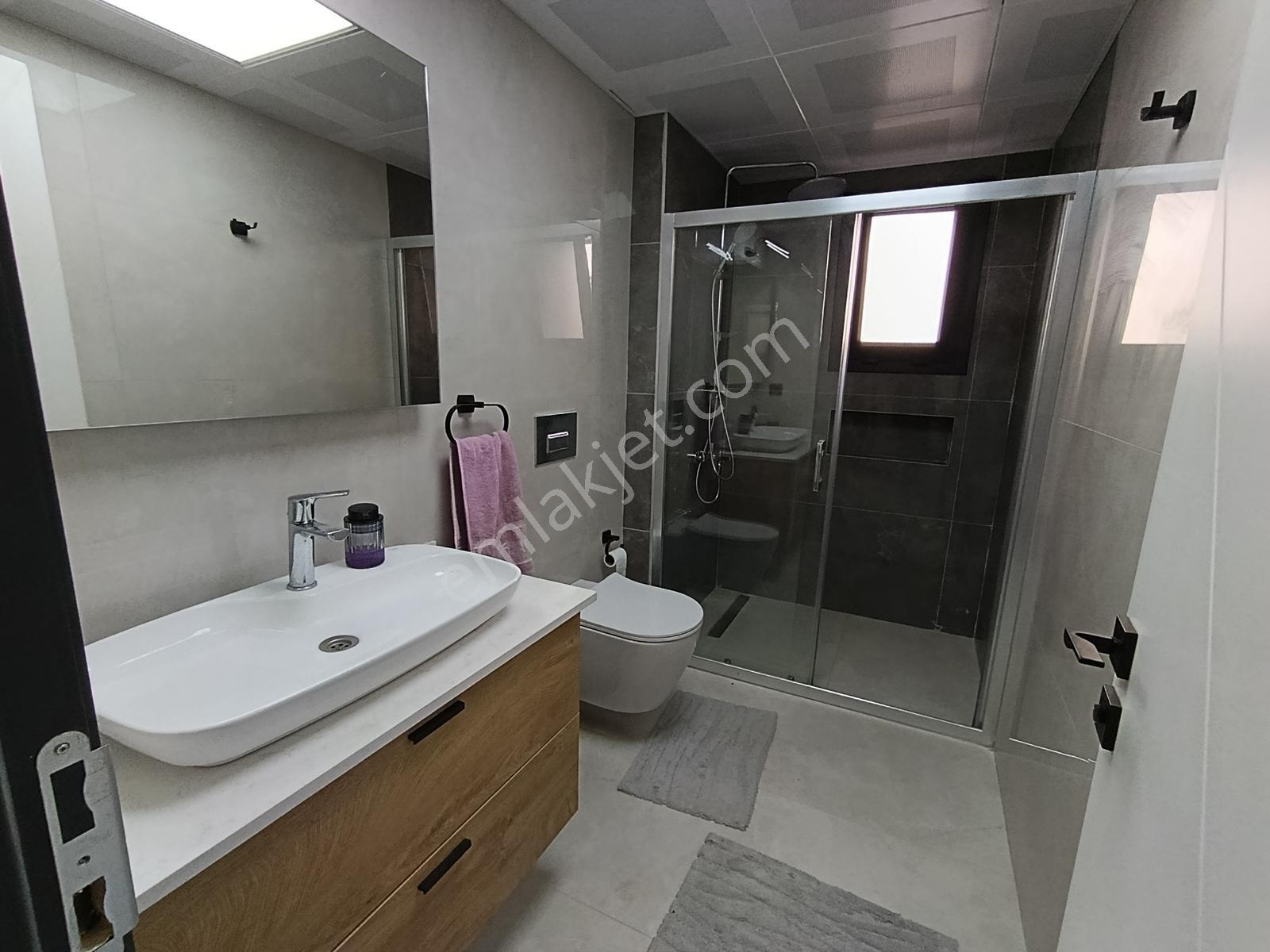 Foçaköyün En Değerli Bölgesinde 4+1 Havuzlu Villa Açıklamayı Oku — fotoğraf 21