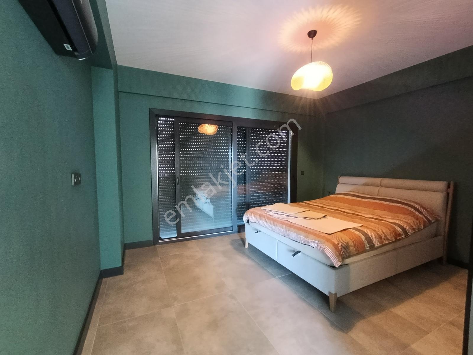 Foçaköyün En Değerli Bölgesinde 4+1 Havuzlu Villa Açıklamayı Oku — fotoğraf 24
