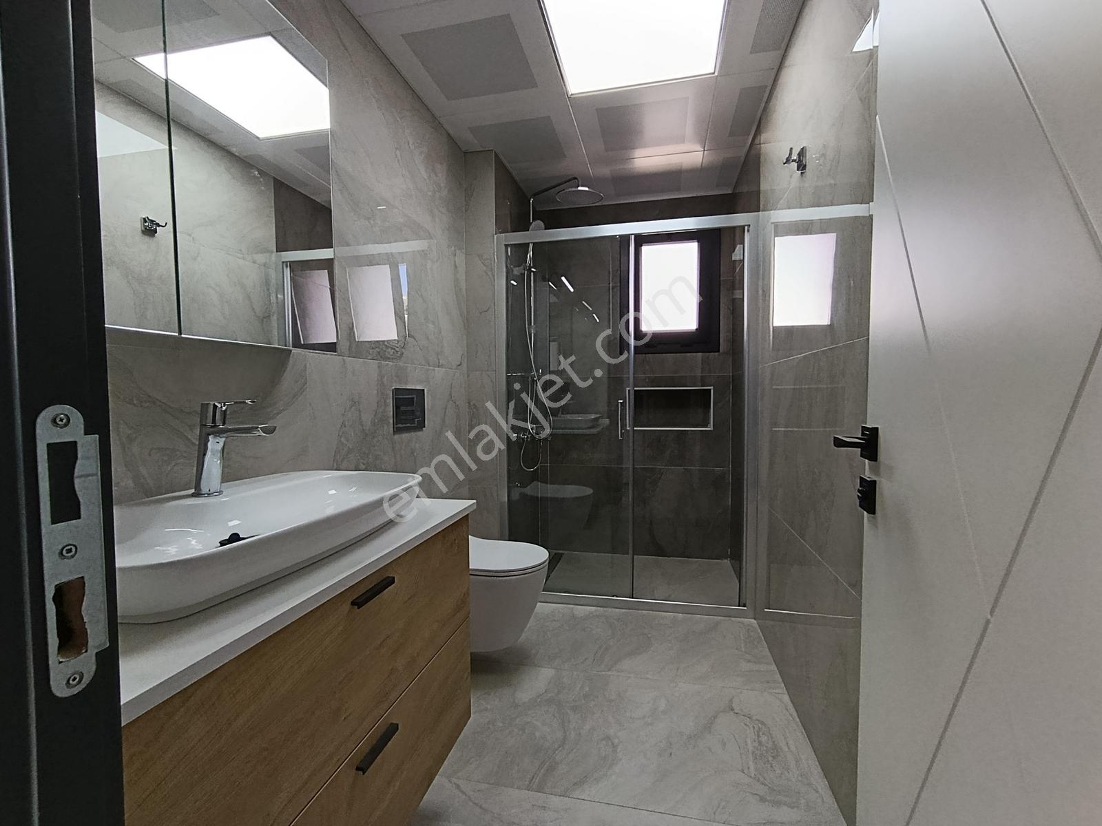 Foçaköyün En Değerli Bölgesinde 4+1 Havuzlu Villa Açıklamayı Oku — fotoğraf 26