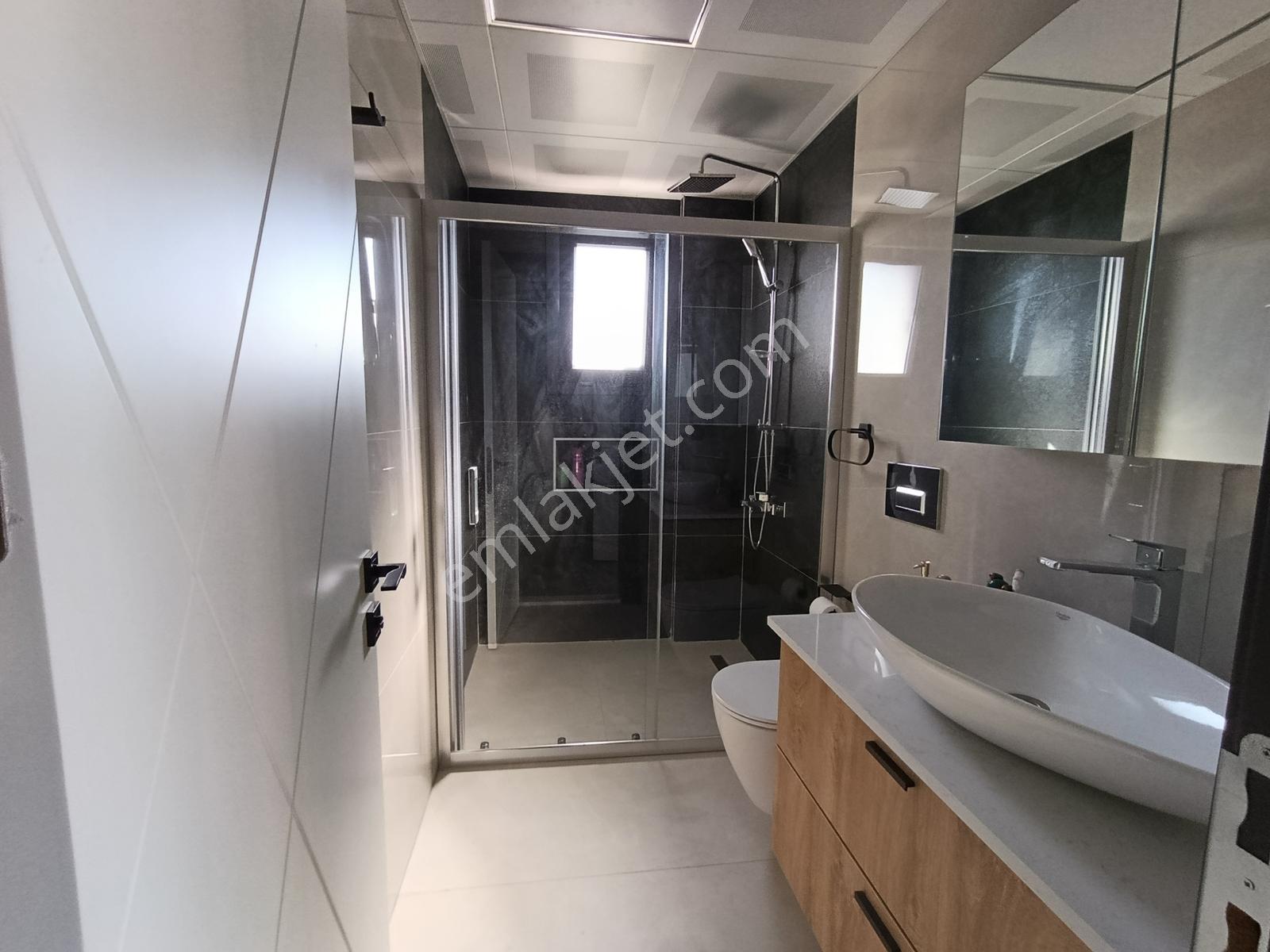 Foçaköyün En Değerli Bölgesinde 4+1 Havuzlu Villa Açıklamayı Oku — fotoğraf 30
