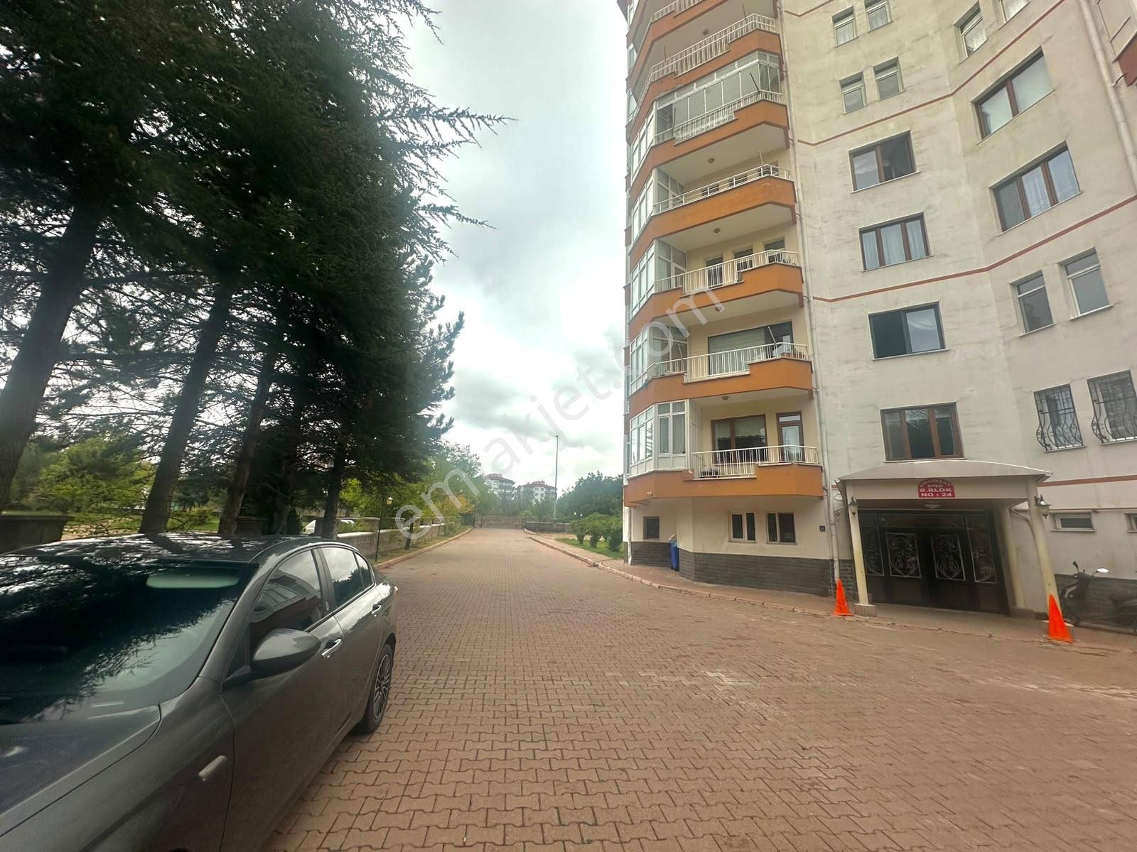 Germir (konaklar ) Mah Güney Doğu Cepheli 182 M2 Satılık Daire — fotoğraf 4