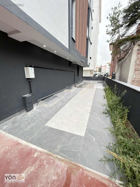 Yön Gayrimenkul-bahçelievler İlkokulu Civarı Satılık 4+0 Daire — fotoğraf 2