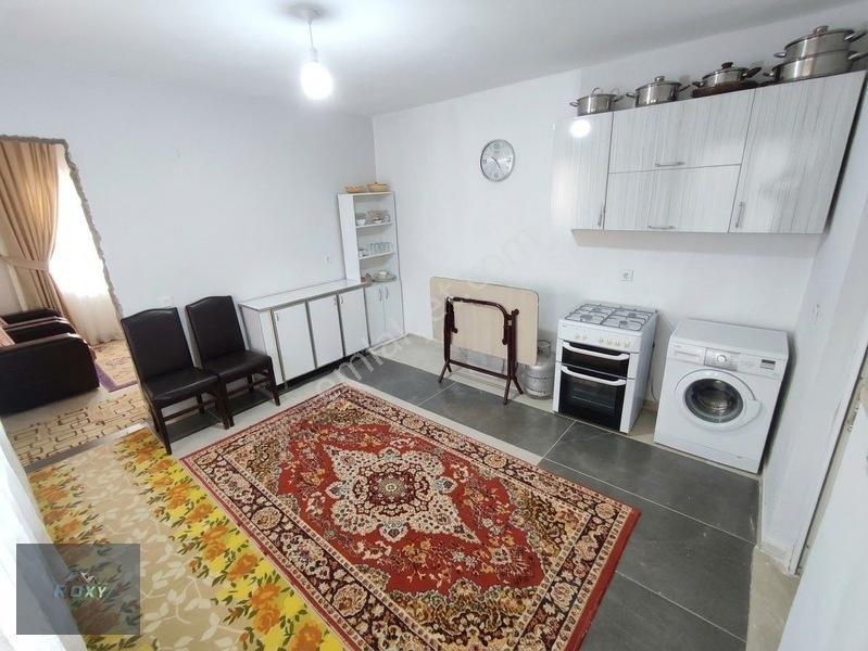 Roxy Group'tan Almalı'da Asfalt Yol Üzeri 2+1 Bağ Evi Tek Tapu — fotoğraf 5