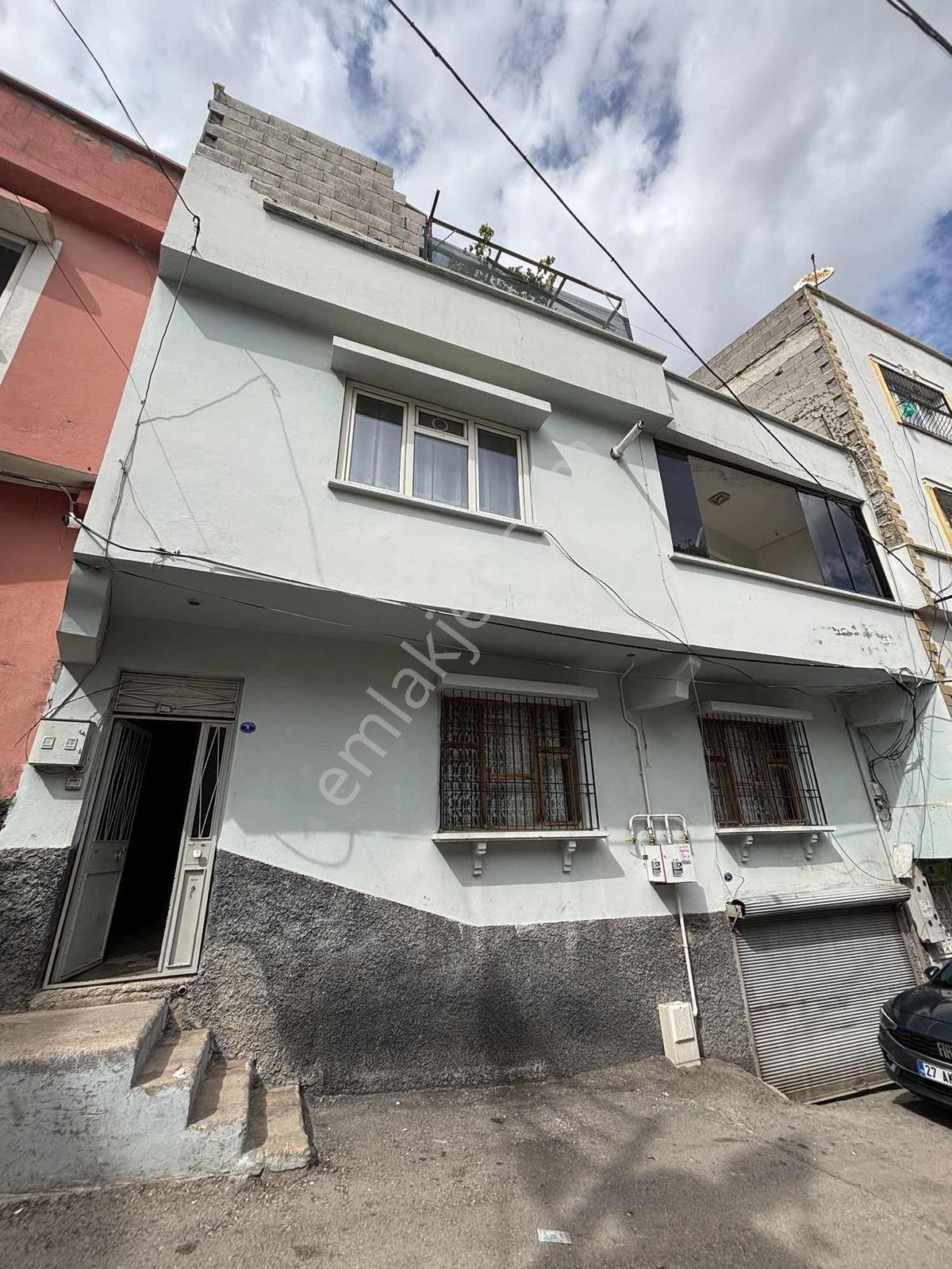 Ymz Den 2 Katlı Bakımlı Sağlık Ocağı Civ 2+1 100 M2 Net Oturum