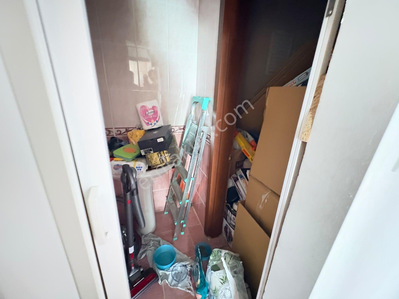 Göraldan 3+1 Ara Kat Ön Cephe Kabil Caddesi Yakını Boş Daire — fotoğraf 10