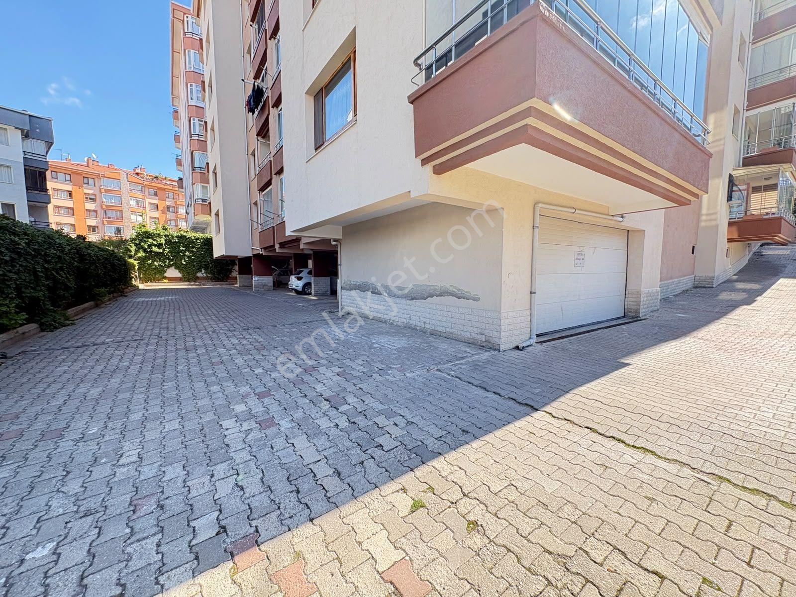 Göraldan 3+1 Ara Kat Ön Cephe Kabil Caddesi Yakını Boş Daire — fotoğraf 12
