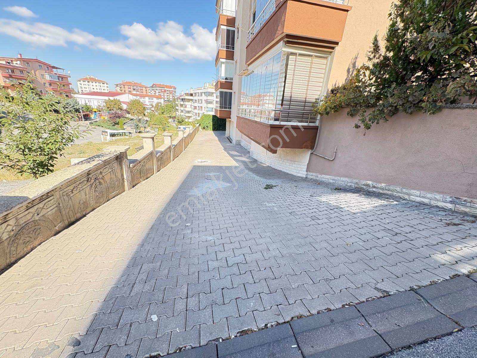 Göraldan 3+1 Ara Kat Ön Cephe Kabil Caddesi Yakını Boş Daire — fotoğraf 14