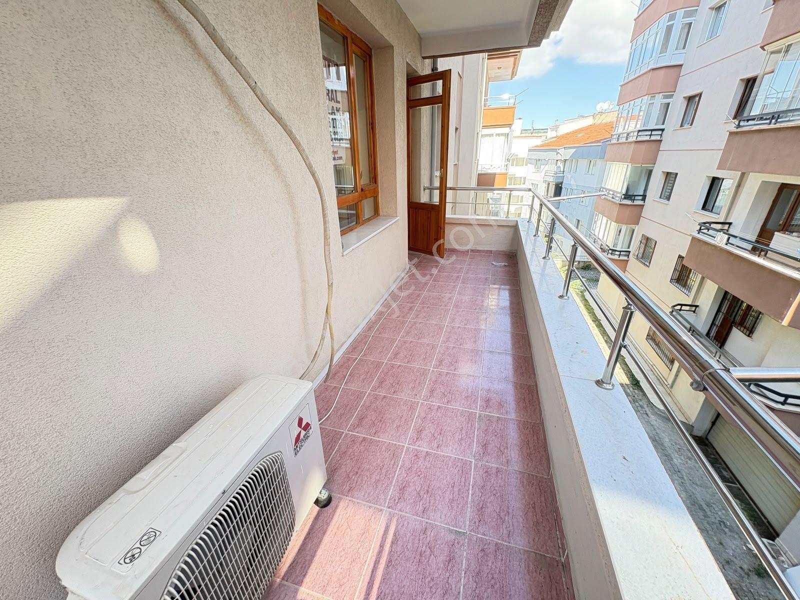 Göraldan 3+1 Ara Kat Ön Cephe Kabil Caddesi Yakını Boş Daire — fotoğraf 21