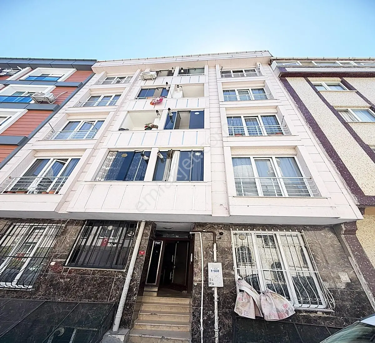 Esenyurt Süleymaniye Mahallesinde Satılık 2+1 Merkezi Daire — fotoğraf 9