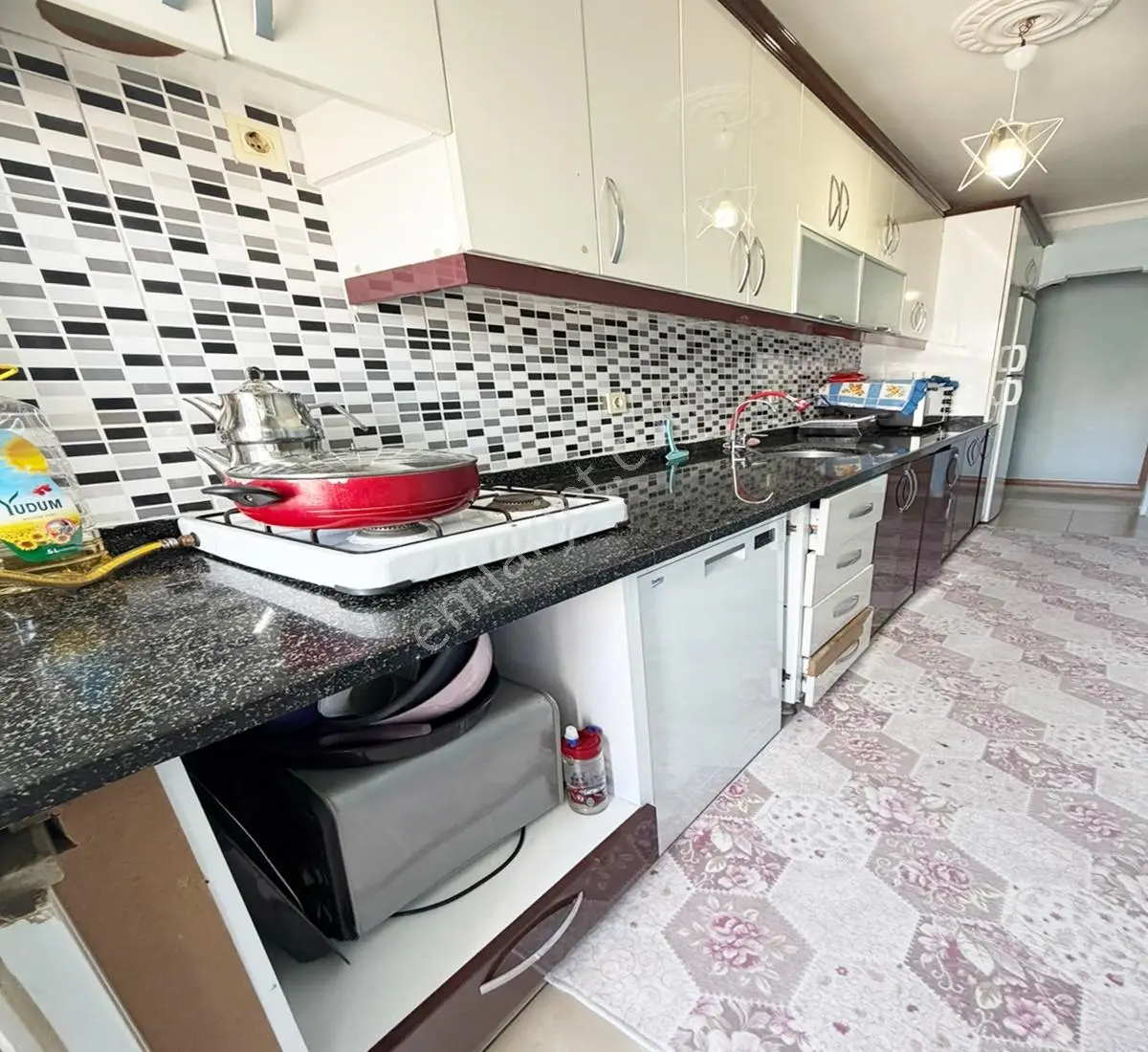 Esenyurt Süleymaniye Mahallesinde Satılık 2+1 Merkezi Daire — fotoğraf 16