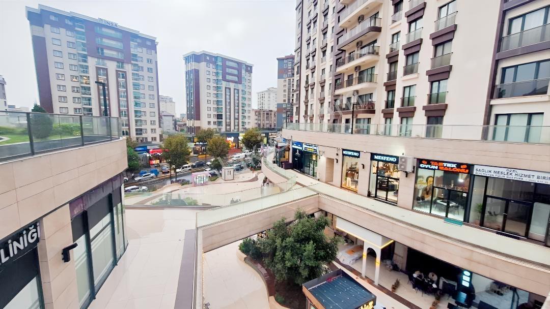 Metronun Dibinde Lüxera Meydanda Satılık 3+1havuzlu Site Dairesi — fotoğraf 6
