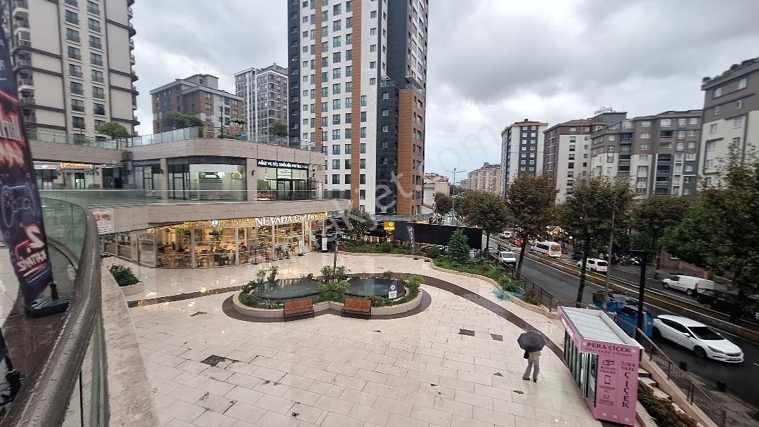 Metronun Dibinde Lüxera Meydanda Satılık 3+1havuzlu Site Dairesi — fotoğraf 10