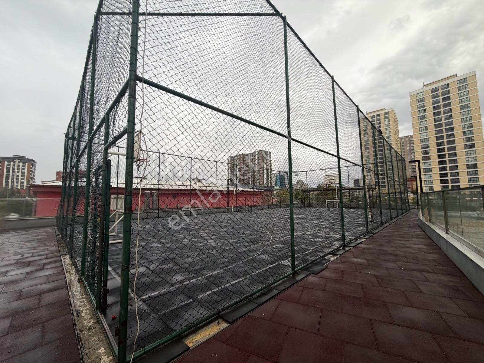 Metronun Dibinde Lüxera Meydanda Satılık 3+1havuzlu Site Dairesi — fotoğraf 17