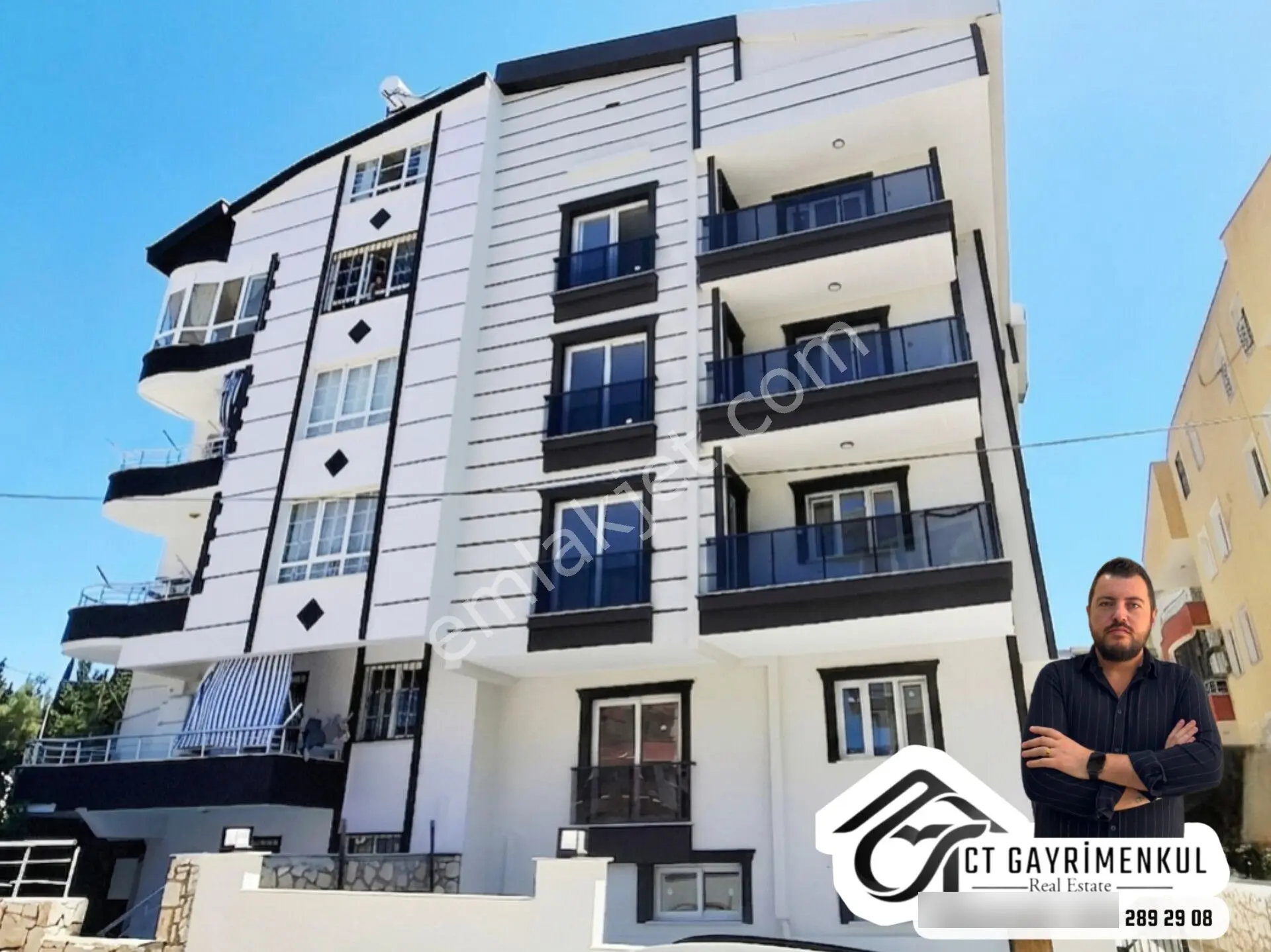 Didim'De Satılık 2+1 Sıfır Daire Merkez'De Orta Kat Ön Cephe Asansörlü !