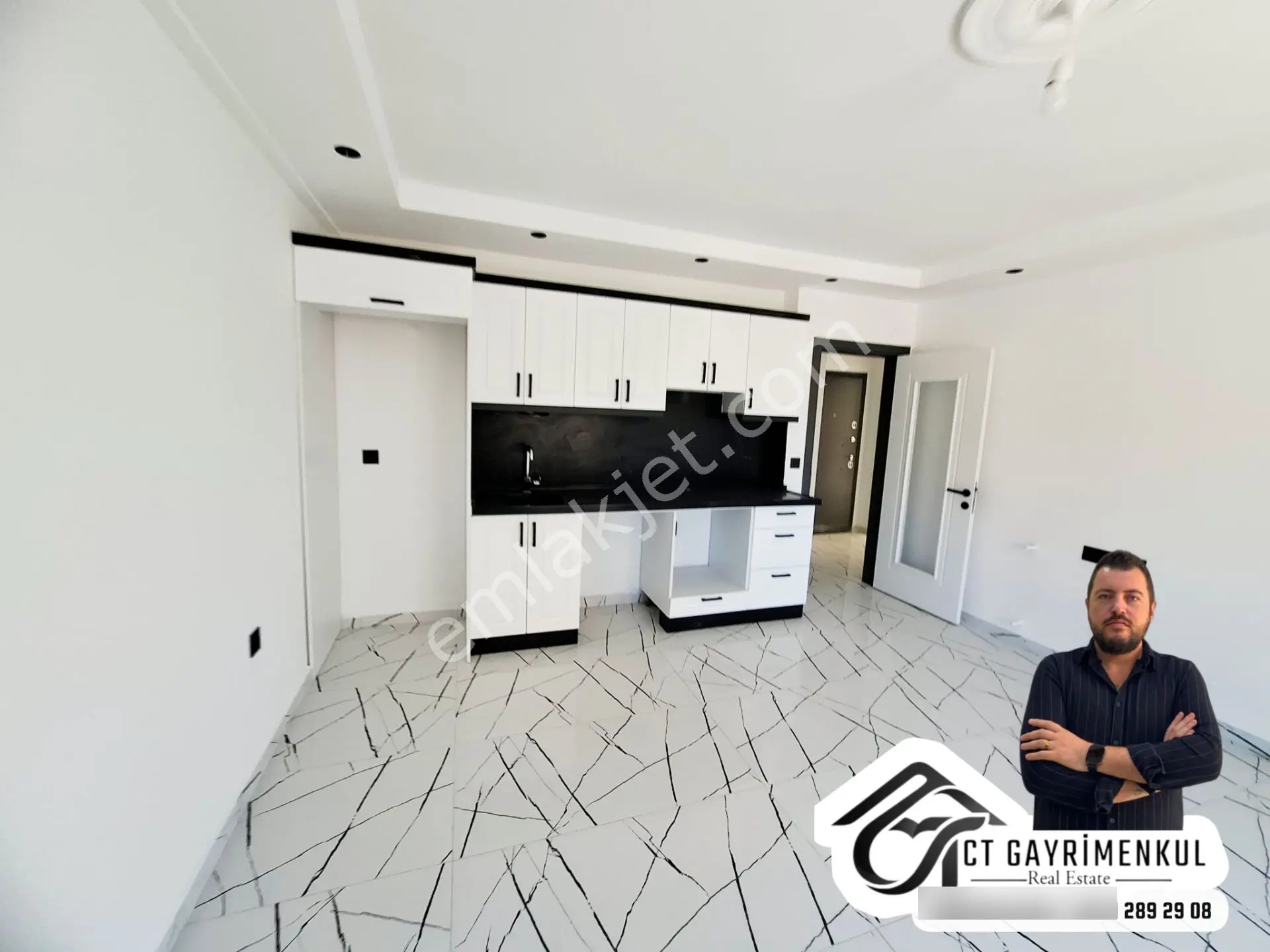 Didim'de Satılık 2+1 Sıfır Daire Merkez'de Orta Kat Ön Cephe Asansörlü ! — fotoğraf 5