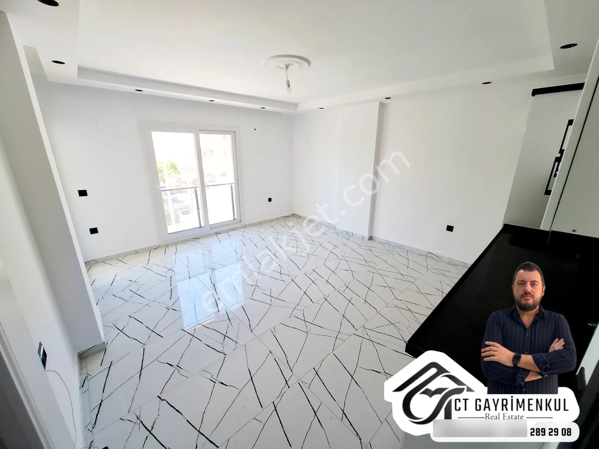 Didim'de Satılık 2+1 Sıfır Daire Merkez'de Orta Kat Ön Cephe Asansörlü ! — fotoğraf 7