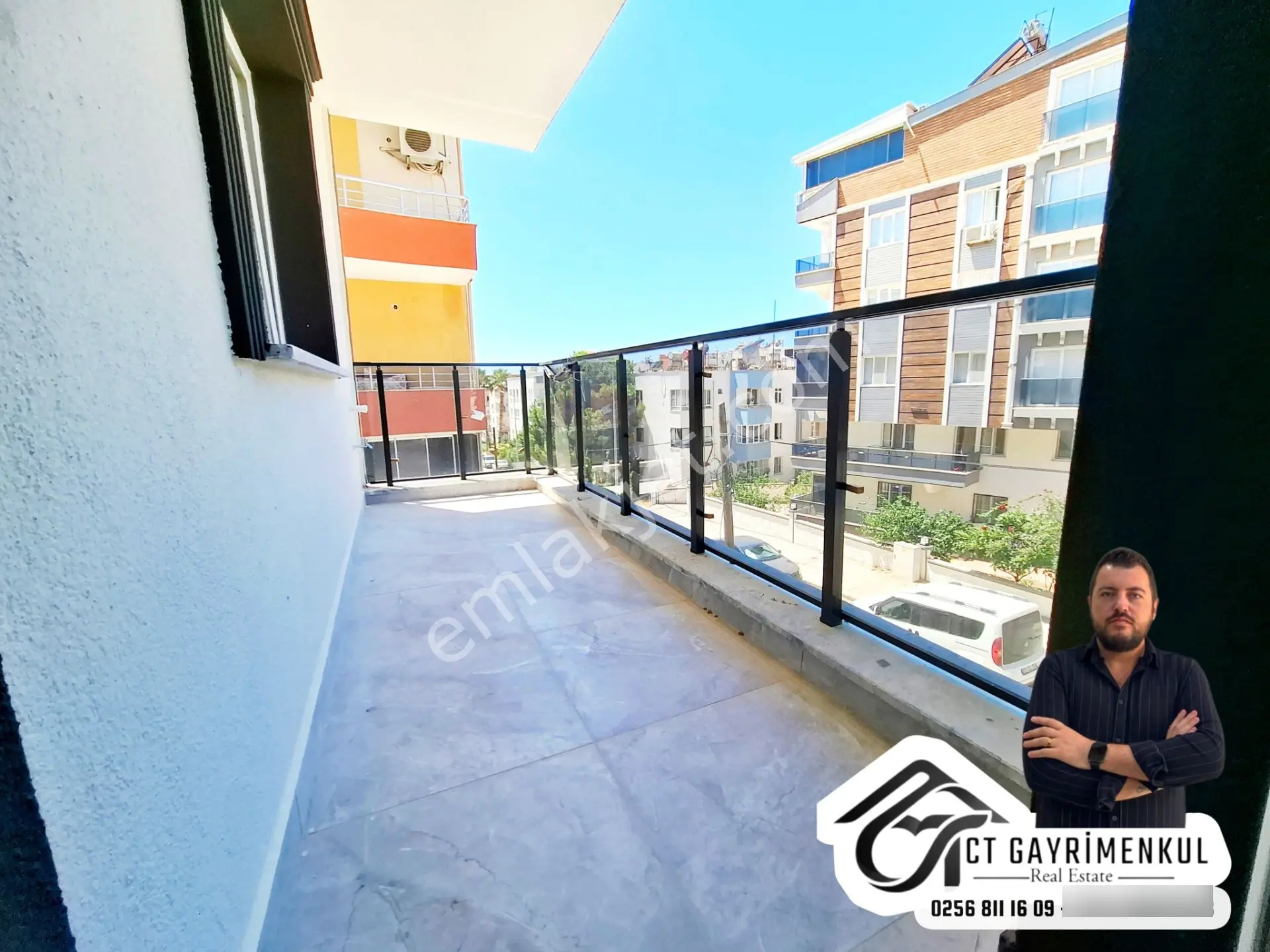Didim'de Satılık 2+1 Sıfır Daire Merkez'de Orta Kat Ön Cephe Asansörlü ! — fotoğraf 8