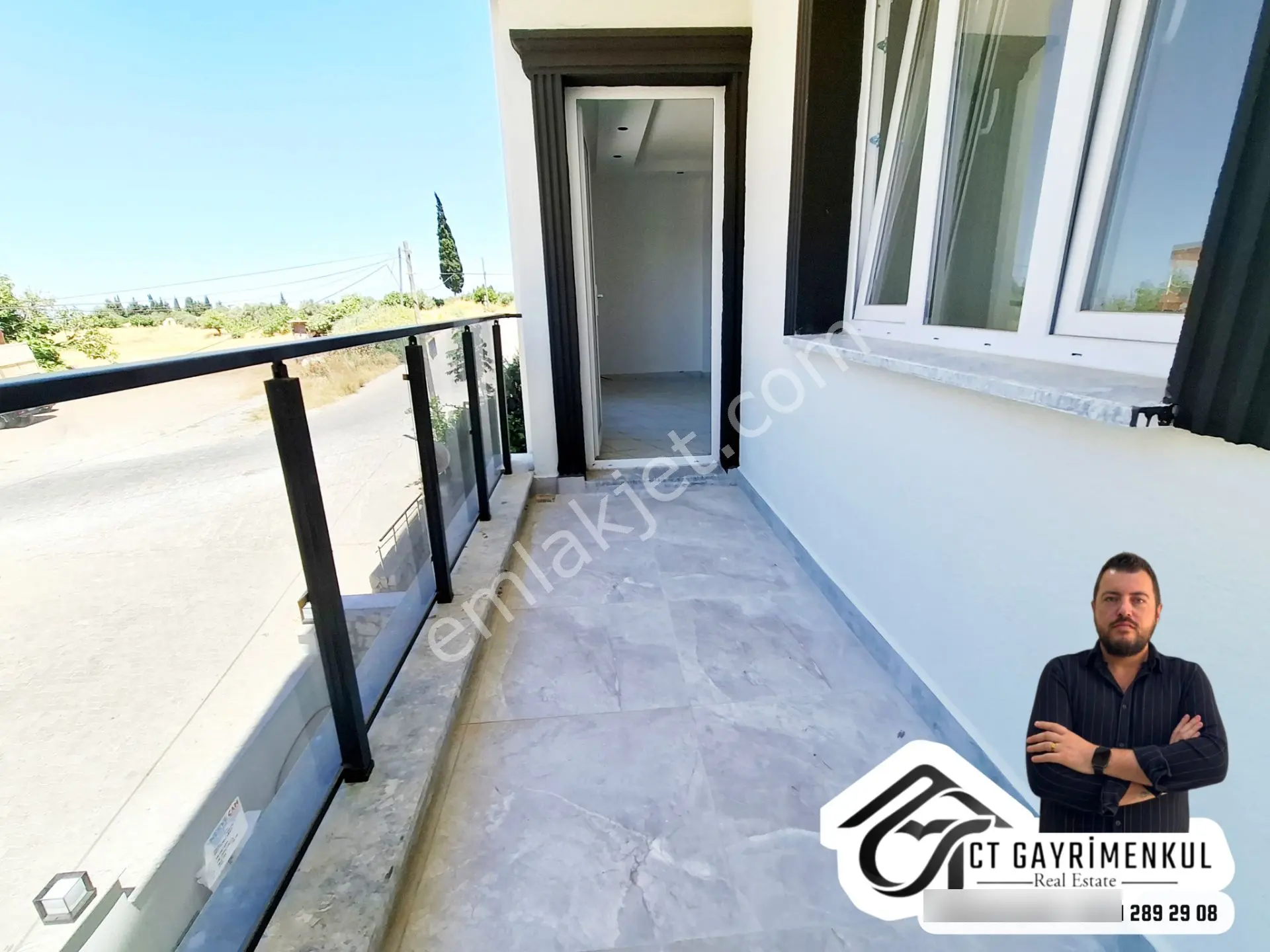 Didim'de Satılık 2+1 Sıfır Daire Merkez'de Orta Kat Ön Cephe Asansörlü ! — fotoğraf 10