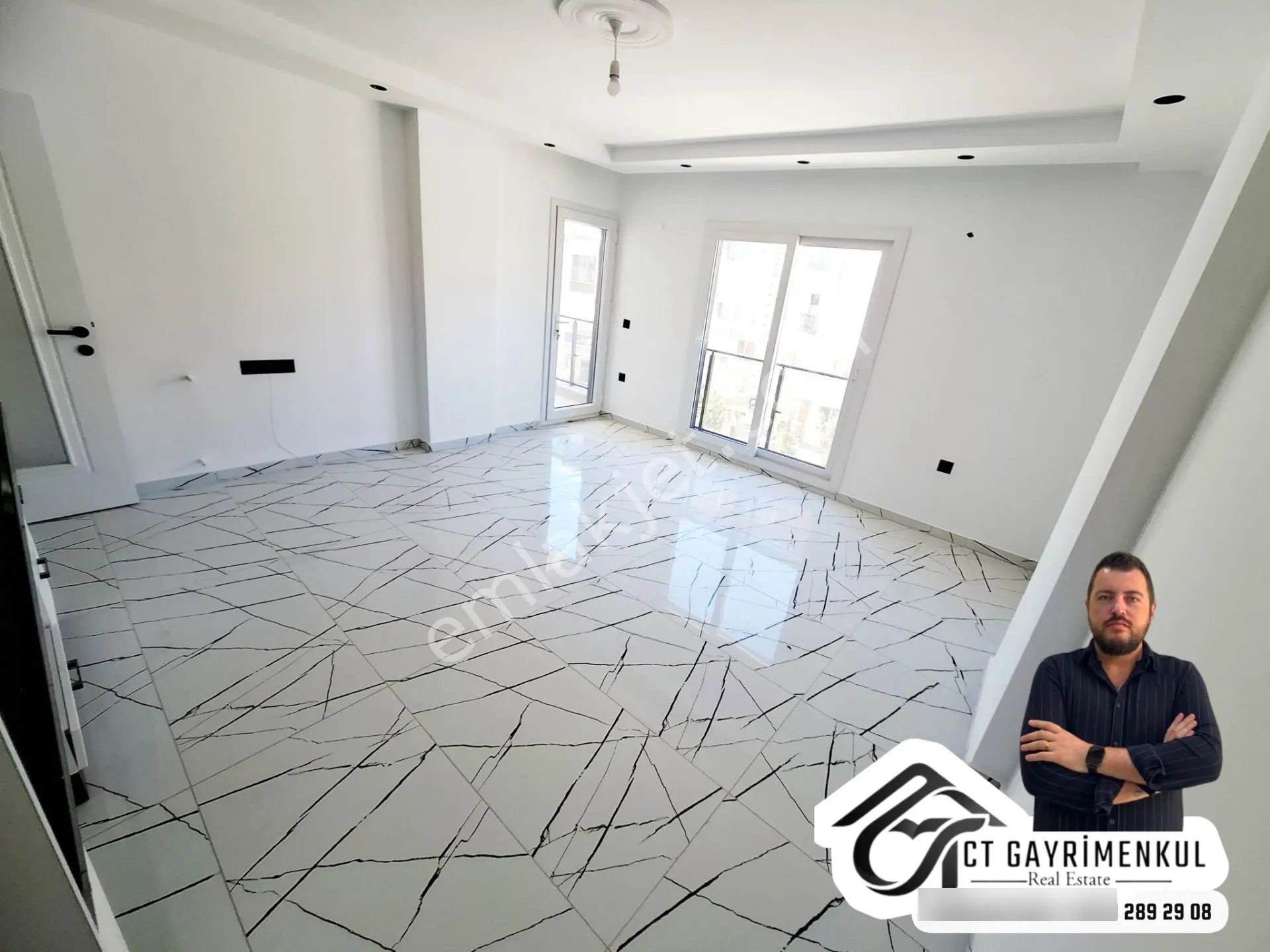 Didim'de Satılık 2+1 Sıfır Daire Merkez'de Orta Kat Ön Cephe Asansörlü ! — fotoğraf 12