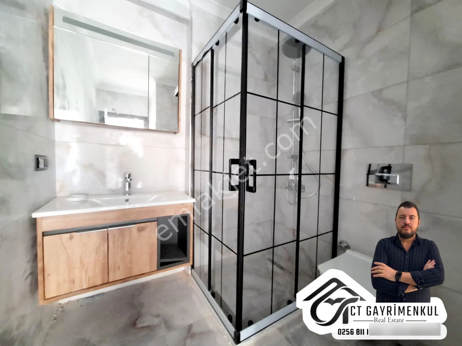 Didim'de Satılık 2+1 Sıfır Daire Merkez'de Orta Kat Ön Cephe Asansörlü ! — fotoğraf 15