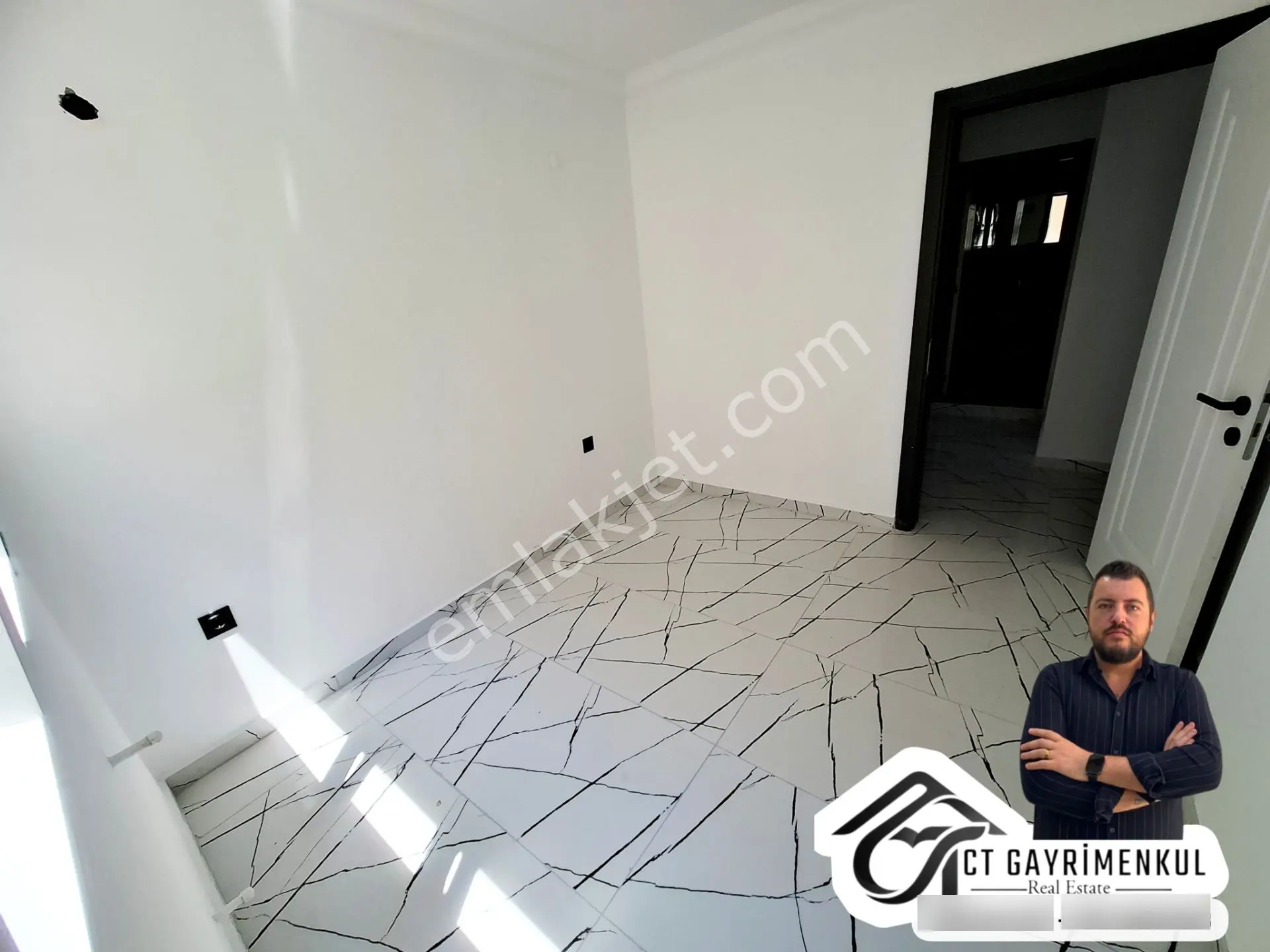 Didim'de Satılık 2+1 Sıfır Daire Merkez'de Orta Kat Ön Cephe Asansörlü ! — fotoğraf 20