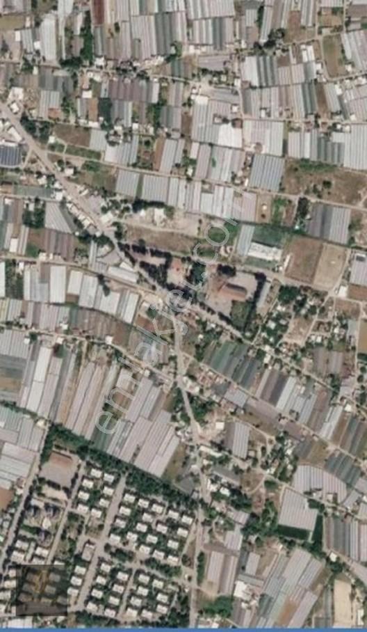 Kırcamıı De 250 M2 Satılık Hisse Konut Ve Ticari Arsa
