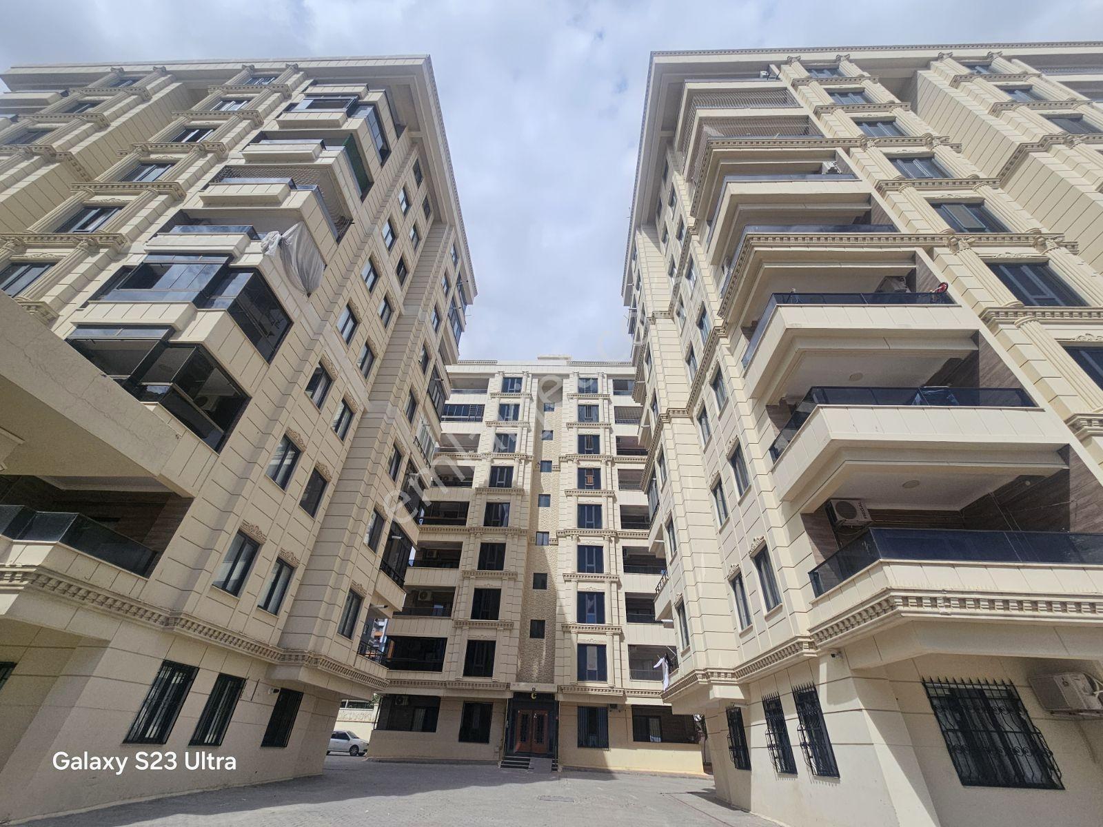 Mehmetçikte 3+1 | 165 M² Brüt 155 M² Net | 3 Bloklu Sitede — fotoğraf 2