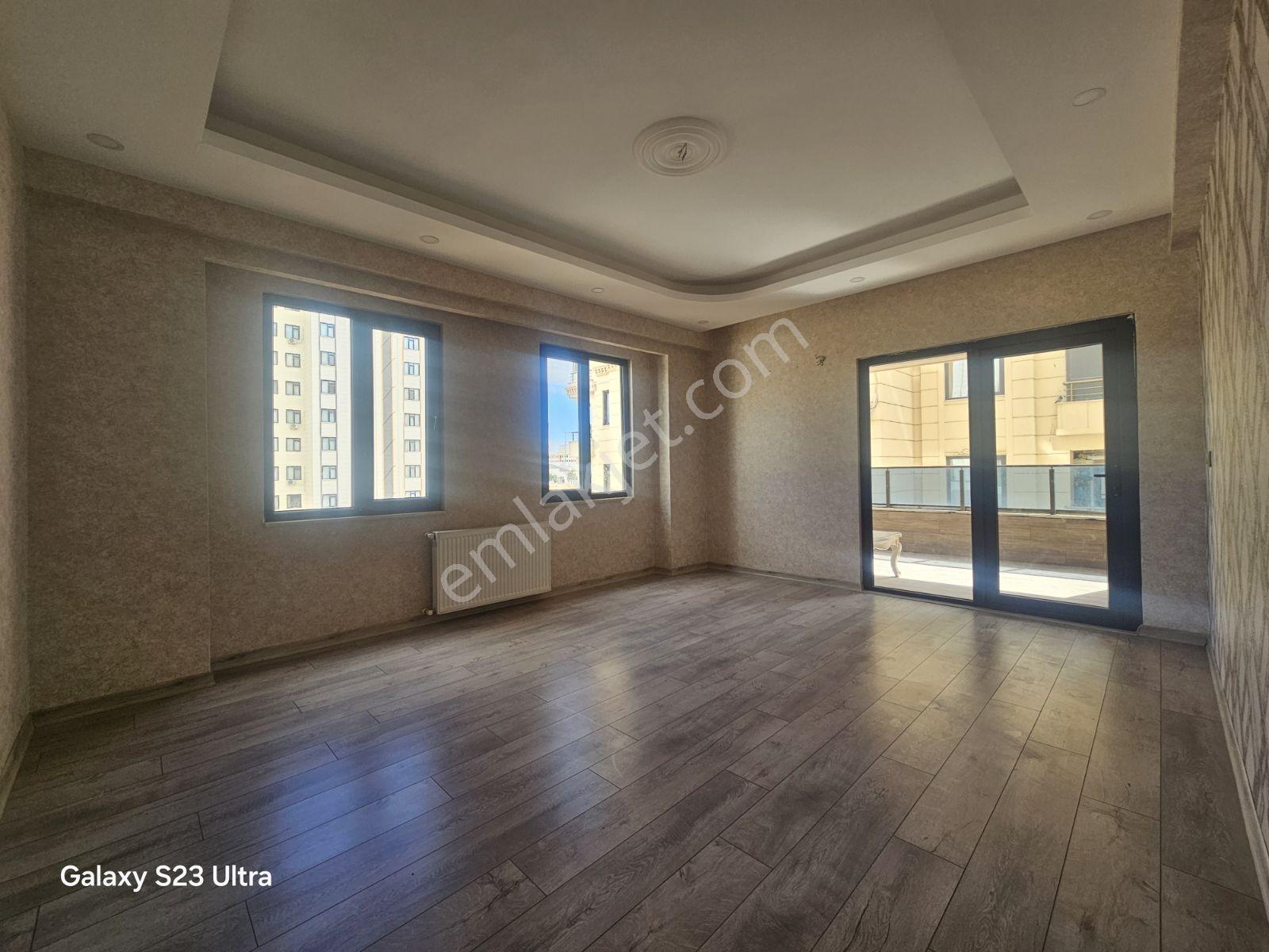Mehmetçikte 3+1 | 165 M² Brüt 155 M² Net | 3 Bloklu Sitede — fotoğraf 5