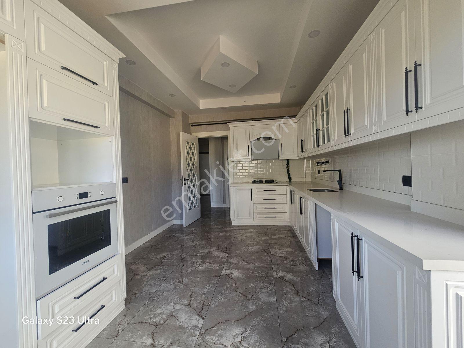 Mehmetçikte 3+1 | 165 M² Brüt 155 M² Net | 3 Bloklu Sitede — fotoğraf 14