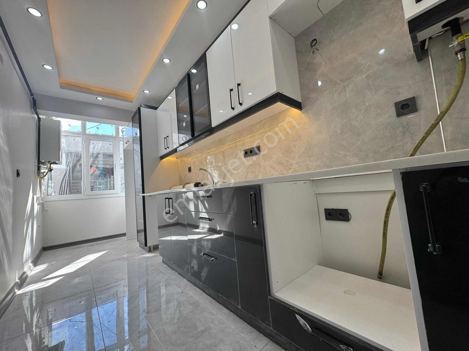 Buca Yeşilbağlar Mah. 115 M2. 3+1 2. Kat Satılık Daire — fotoğraf 2