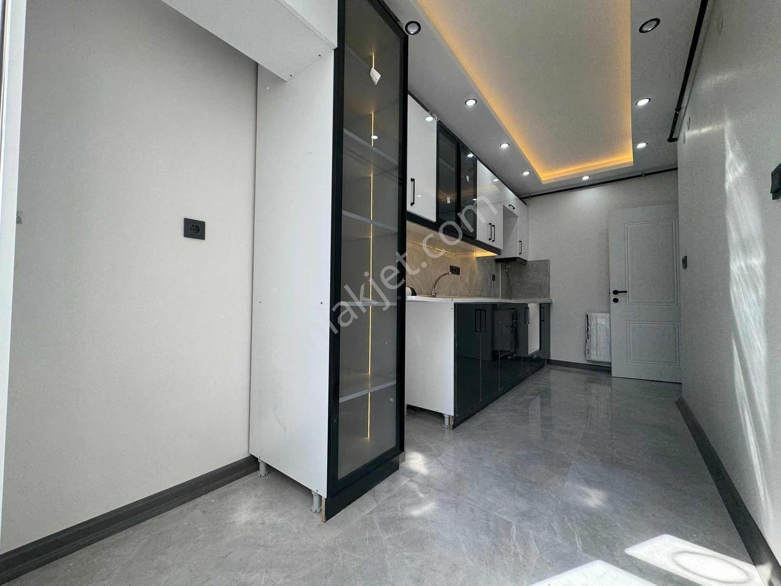 Buca Yeşilbağlar Mah. 115 M2. 3+1 2. Kat Satılık Daire — fotoğraf 4