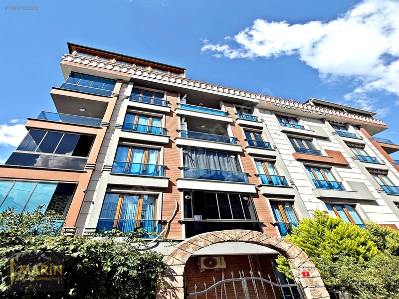 Beylikdüzü Yakuplu'da Aileye Özel Asansörlü Binada 2+1 Kiralık