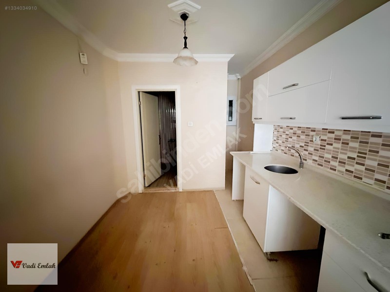 Mahmutpaşa Mahallesinde 3+1 Kiralık Daireler | Vadi Emlak — fotoğraf 5