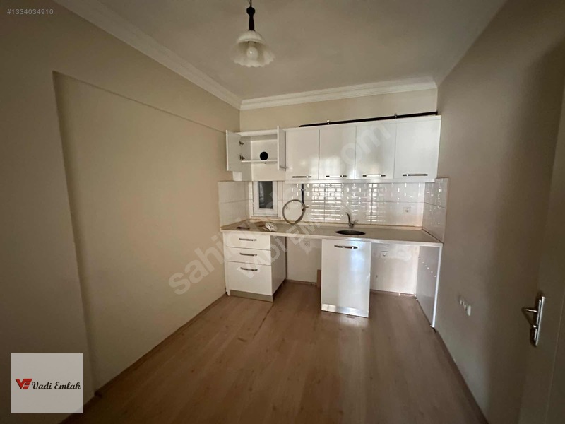 Mahmutpaşa Mahallesinde 3+1 Kiralık Daireler | Vadi Emlak — fotoğraf 7