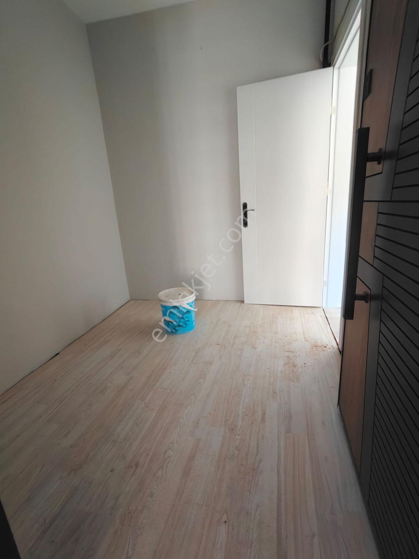 Aydın Efeler Kemer'de Satılık Yenilenmiş 2+1 Daire — fotoğraf 3