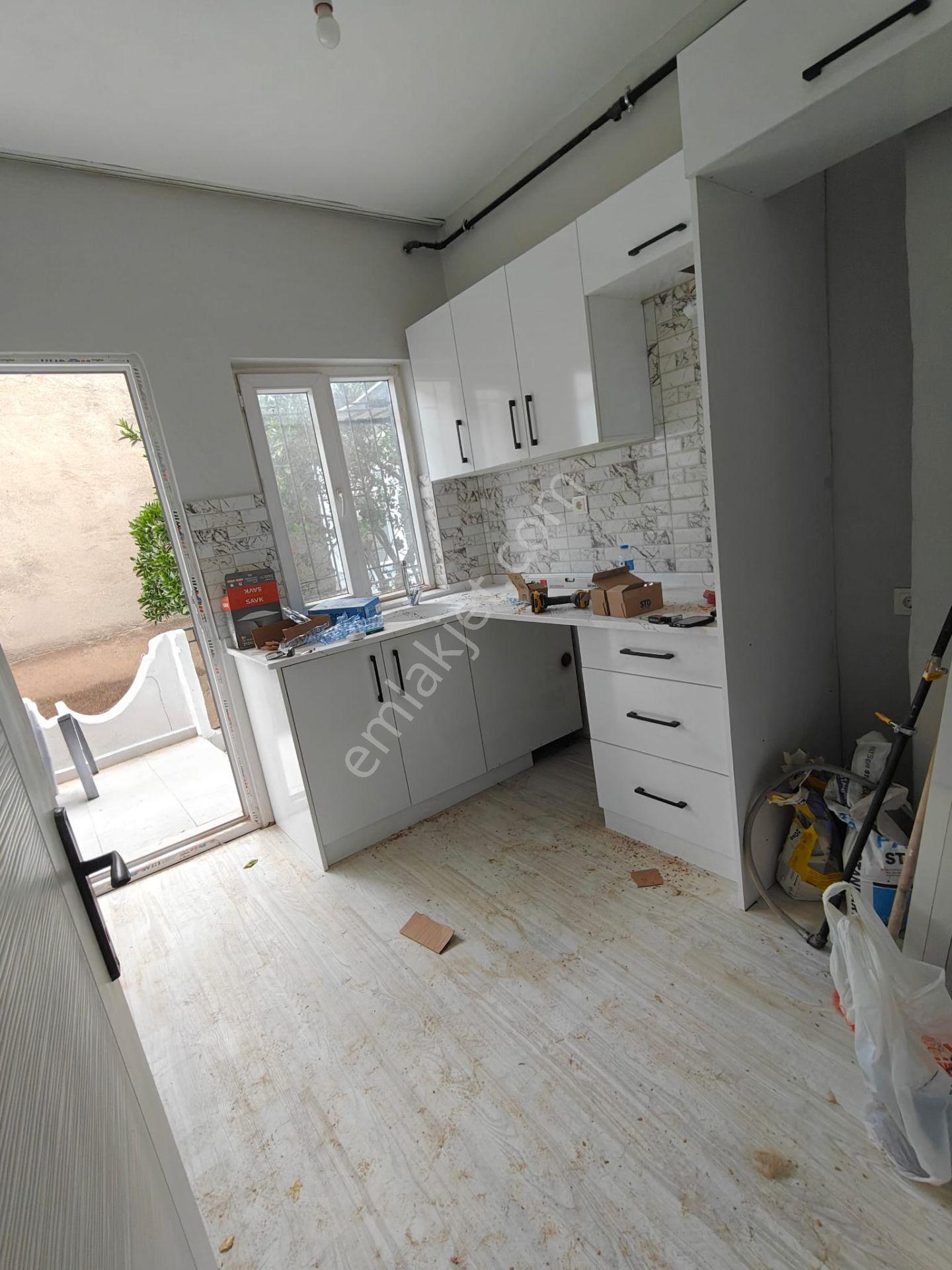 Aydın Efeler Kemer'de Satılık Yenilenmiş 2+1 Daire — fotoğraf 4