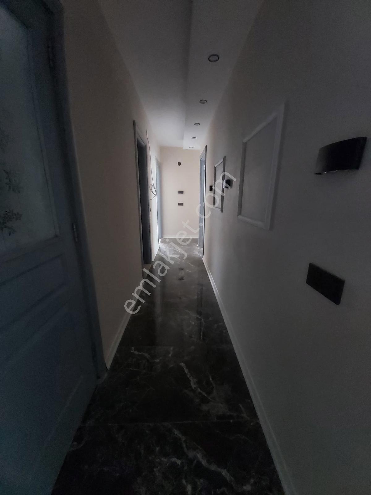 Mahfesığmazda Geniş Ultra Lüks İçi Yapılı 4+1 Satılık Daire — fotoğraf 19