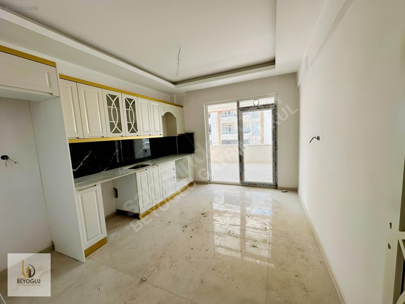 Beykent'de Açık Cepheli Az Katlı 2+1 Satılık Yatırımlık Daire — fotoğraf 3