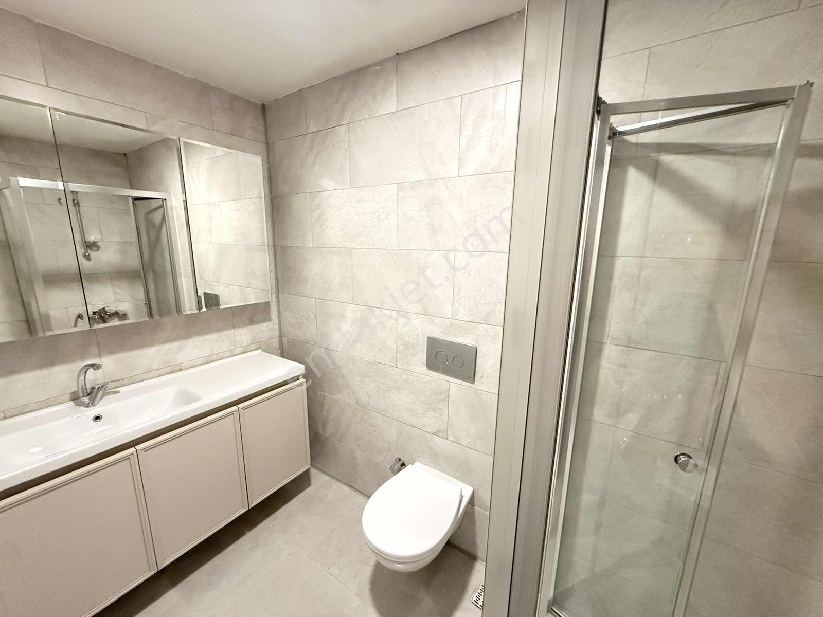 Re/max Nadirden Aksu Plazada Hastane Karşısı 1+1 Satılık Daire — fotoğraf 7