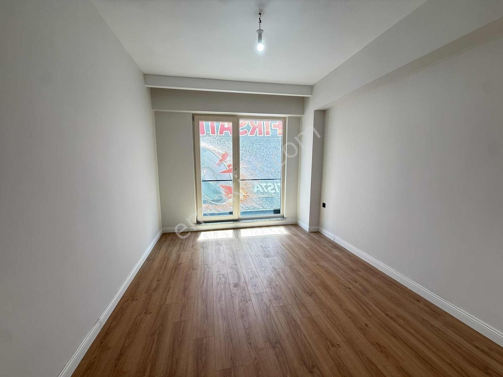 Re/max Nadirden Aksu Plazada Hastane Karşısı 1+1 Satılık Daire — fotoğraf 14
