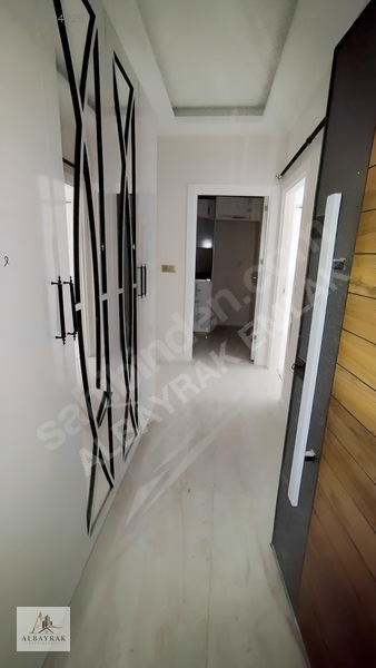 Al-bayrak'tan Şehir Merkezinde Kiralık 2+0 Daire — fotoğraf 3