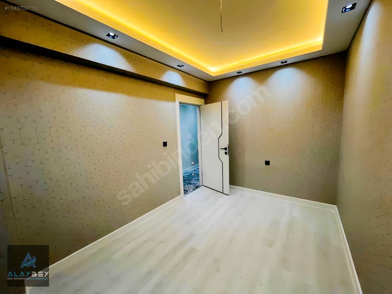 Göktürk'te Giyinme Odalı Türk Hamamlı Gözde Konumda 3,5+1 Lüx Da — fotoğraf 21