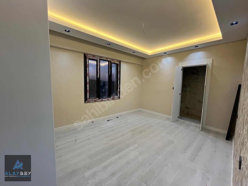 Göktürk'te Giyinme Odalı Türk Hamamlı Gözde Konumda 3,5+1 Lüx Da — fotoğraf 22