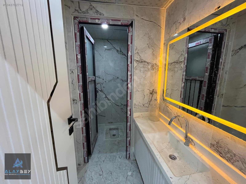 Göktürk'te Giyinme Odalı Türk Hamamlı Gözde Konumda 3,5+1 Lüx Da — fotoğraf 32