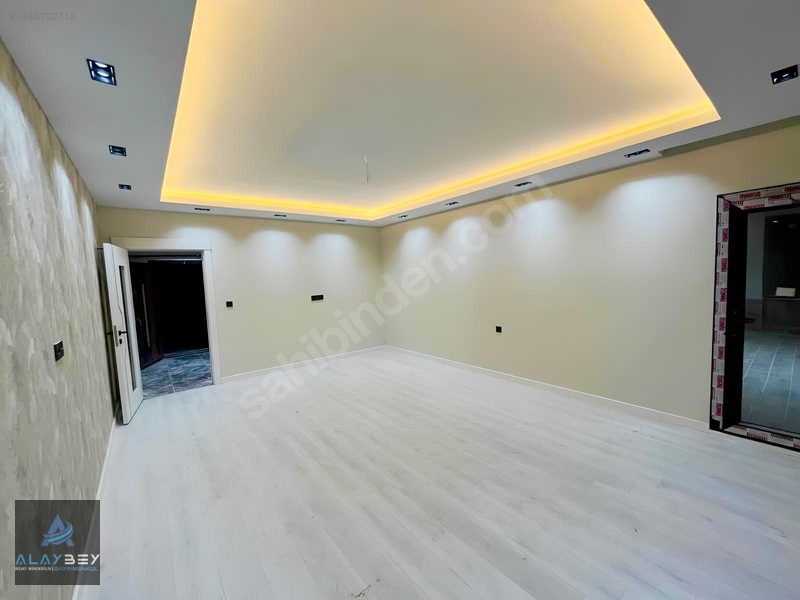 Göktürk'te Giyinme Odalı Türk Hamamlı Gözde Konumda 3,5+1 Lüx Da — fotoğraf 36